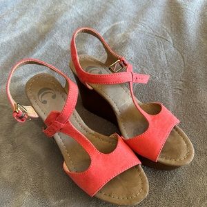 neon wedges size 7